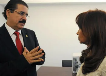 Mel Zelaya defiende a expresidenta de Argentina tras ratificación de su condena judicial por corrupción
