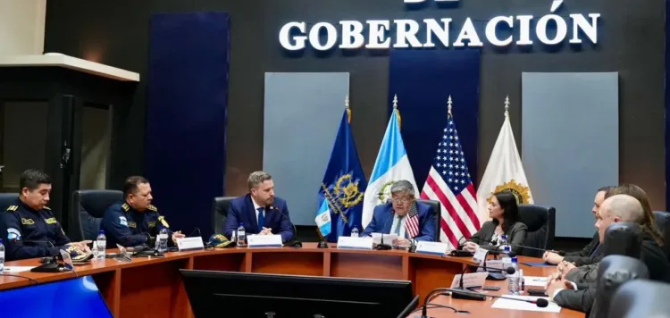 Guatemala y EE UU crean fuerza de tarea conjunta para capturar fugitivos