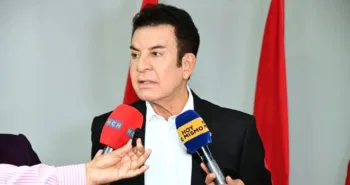 Honduras: Candidato presidencial liberal acusa a su rival oficialista de usar recursos del Estado para su campaña presidencial