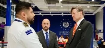 Christopher Landau, subsecretario de Estado de Estados Unidos, durante su visita a El Salvador.