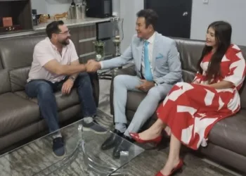 Jorge Cálix, Salvador Nasralla e Iroshka Elvir, Honduras.
