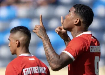 Panamá derrotó a Guadalupe en su debut en la Copa Oro 2025.
