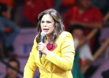 Banqueros de Honduras desmienten a candidata presidencial oficialista: “La banca sí paga impuestos y no goza de exoneraciones”