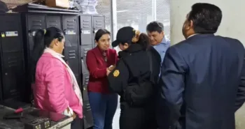 Blanca Alfaro, presidenta del Tribunal Supremo Electoral de Guatemala, durante el allanamiento del Ministerio Público.