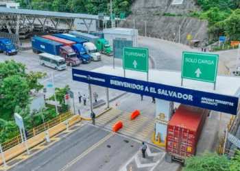 El Salvador y Guatemala inician integración fronteriza en Anguiatú para agilizar el comercio regional