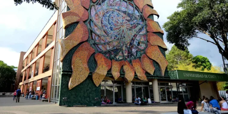 Costa Rica es el segundo país latinoamericano con mayor asistencia en educación superior