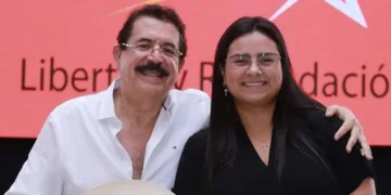 Filtran conversación telefónica donde diputada oficialista hondureña habla de uso de fondos estatales para apoyar estructuras del partido