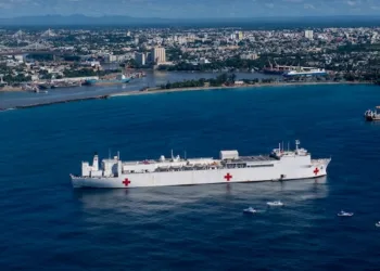 El barco hospital USNS Comfort atenderá pacientes en seis países latinoamericanos, incluyendo Costa Rica y Panamá.