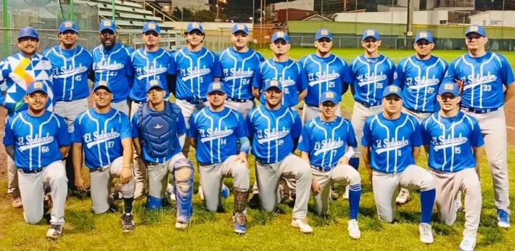 El Salvador da la sorpresa y se corona campeón invicto de la Copa Centenario de Béisbol en Costa Rica