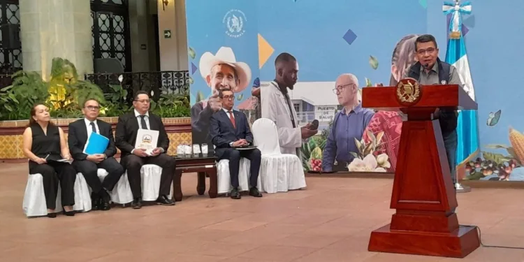 Gobierno de Guatemala anuncia la creación del Centro de Operaciones de Emergencia para atender incidentes por lluvias