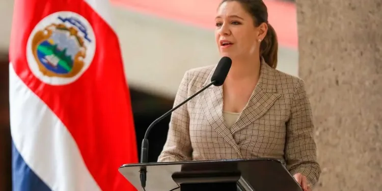 Exprimera dama de Costa Rica anuncia precandidatura para elecciones 2026