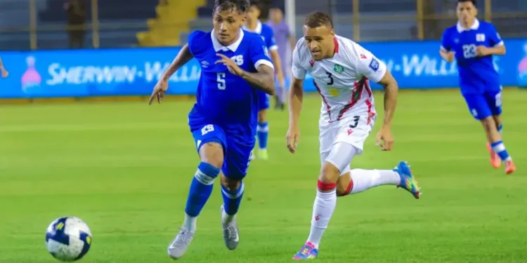 El Salvador clasifica a la ronda final de la eliminatoria mundialista con un pálido empate ante Surinam