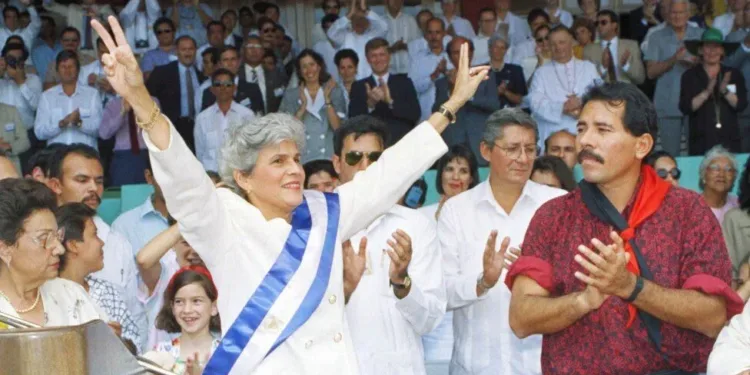 Fallece exiliada Violeta Barrios de Chamorro, expresidenta de Nicaragua