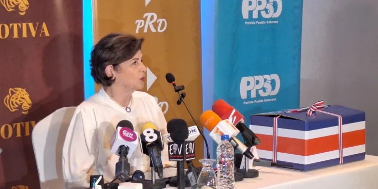 Costa Rica: oficialismo elige al Partido Pueblo Soberano como su plataforma y plantea reformas para permitir la reelección presidencial
