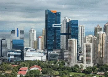 Moody’s confirma grado de inversión de Panamá en Baa3, pero mantiene perspectiva negativa