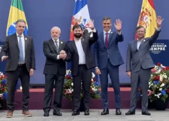 Cumbre de la Democracia omisa y sumisa ante dictaduras de Cuba, Nicaragua y Venezuela