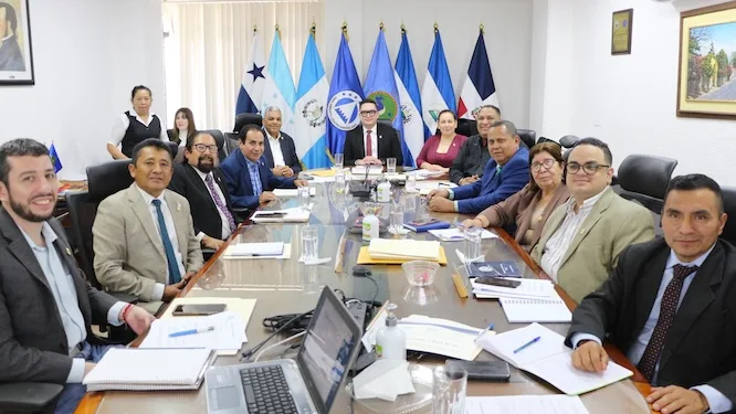 El retiro de El Salvador del Parlacen, un fuerte golpe a un organismo manejado por Daniel Ortega y con influencia china y rusa