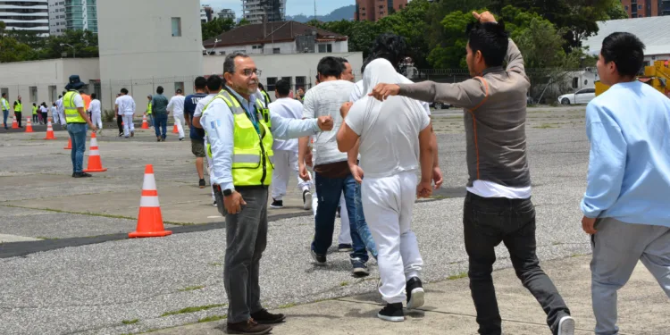 Guatemala recibe a más de 24 mil migrantes retornados y se prepara para acoger centroamericanos expulsados de EEUU