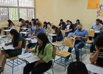 Docentes inician proceso para concurso de plazas 2025 en Honduras