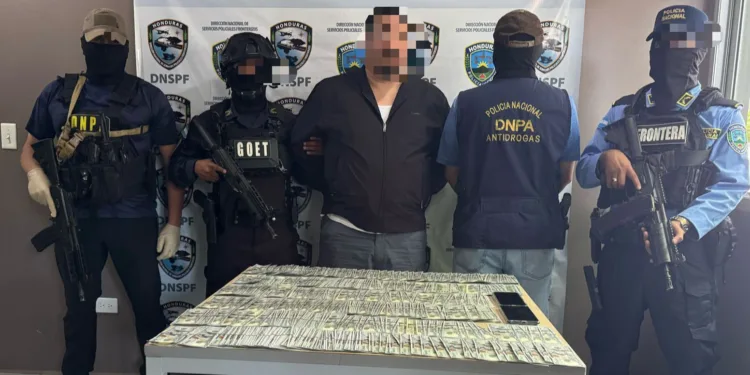 Capturan en Honduras a funcionario salvadoreño que transportaba $60,000 sin justificar en frontera El Amatillo
