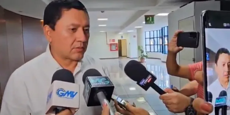 Absuelven a reconocido exalcalde salvadoreño en caso de difamación