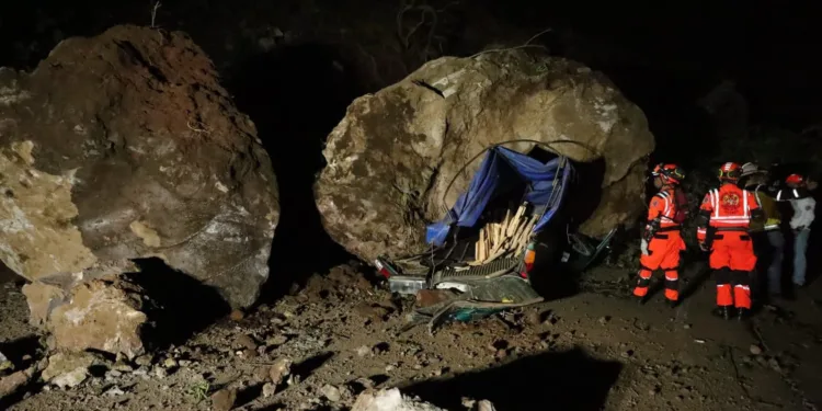 Guatemala: al menos dos muertos por sismos mientras continúan réplicas y se busca recuperar la normalidad