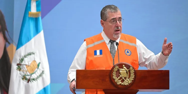 Guatemala mantiene alerta anaranjada tras sismos: 7 fallecidos, más de 2 mil personas afectadas y 176 emergencias atendidas