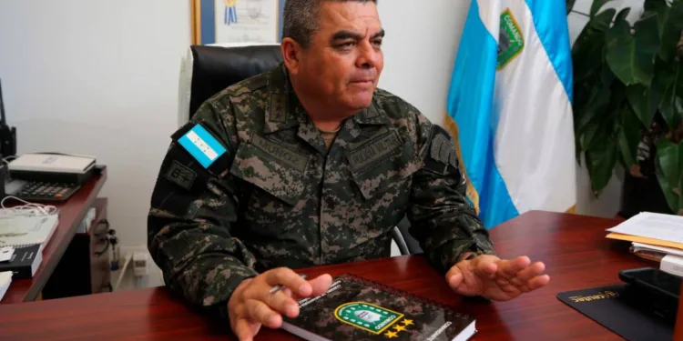 General confirma su destitución como jefe del sistema penitenciario de Honduras