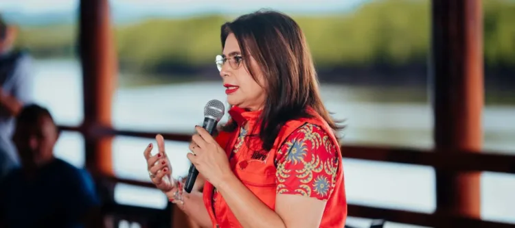 La candidata oficialista hondureña no participará en debates y su partido respalda su decisión