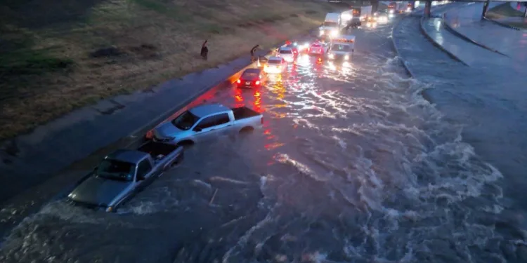 Fuertes lluvias provocan inundaciones y caos en Nueva York, Nueva Jersey y Pensilvania