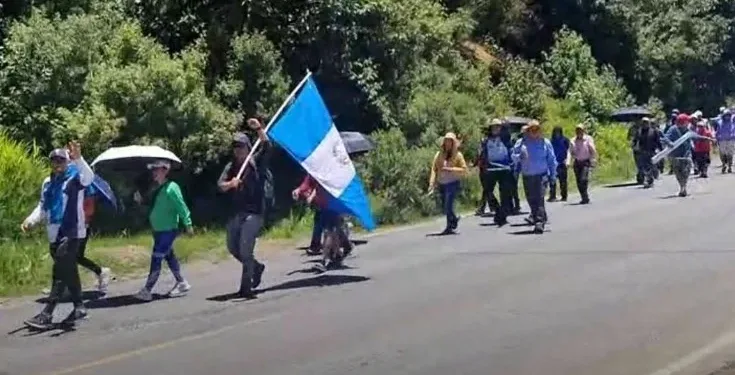 Maestros sindicalistas de Guatemala desafían resoluciones y mantienen protestas