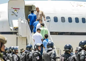 Acusaciones cruzadas por canje de migrantes y prisioneros escalan tensión entre El Salvador y Venezuela