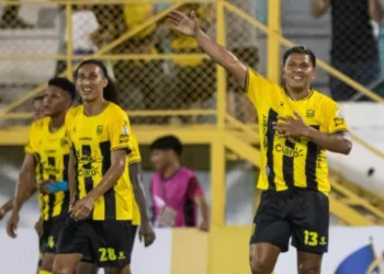 Real España golea a Olancho FC en el inicio del Apertura 2025 de Honduras