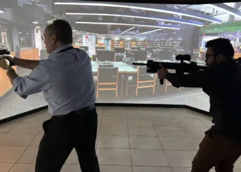 Costa Rica incorpora simulador de tiro para entrenar a sus fuerzas policiales con apoyo de EEUU