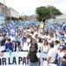 Miles de nacionalistas marchan en Tegucigalpa bajo la consigna “¡Democracia sí, familiones no!”