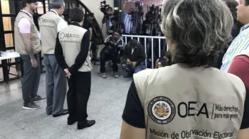 Misión de la OEA llega a Honduras en medio de tensiones por sistema de conteo electoral