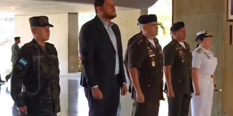 Exjefe de la DEA alerta sobre operación del Cártel de los Soles en Honduras con apoyo político y militar