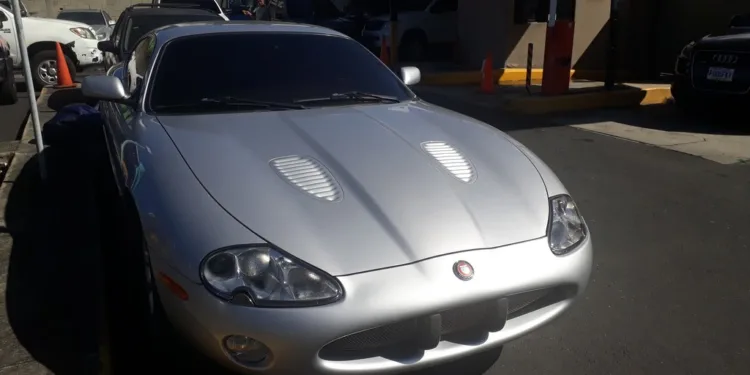 Adiós a los autos de lujo y la guarida del Batman narco en Guatemala: Estado le extingue bienes por más de $75 mil