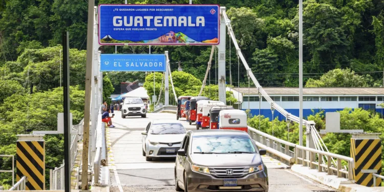 Guatemala espera que 89,700 salvadoreños hagan turismo en vacaciones de agosto