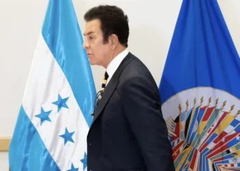 Honduras: Candidato Nasralla acusa a Mel Zelaya y a Rixi Moncada de intentar boicotear las elecciones de noviembre