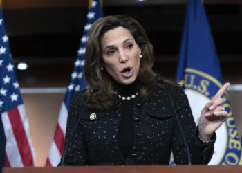 Congresista de EEUU denuncia intento de manipulación electoral en Honduras por parte de Mel Zelaya