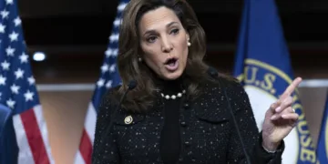 Congresista de EEUU denuncia intento de manipulación electoral en Honduras por parte de Mel Zelaya