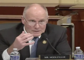 Congreso EEUU pide a Panamá excluir a empresas chinas de operaciones ligadas al Canal de Panamá