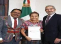 Premio Nobel guatemalteca Rigoberta Menchú se nacionaliza mexicana