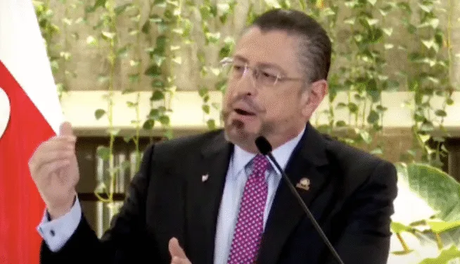 ¿Renunciará el presidente costarricense para postularse como diputado? Tal vez sí, tal vez no