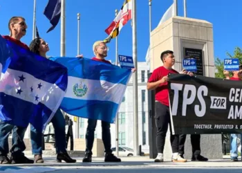 Comienza la cuenta regresiva para 45 mil migrantes de Nicaragua y Honduras tras la eliminación del TPS