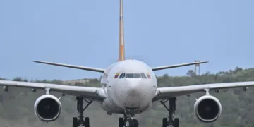 El aeronave Airbus A340, de matrícula YV1004