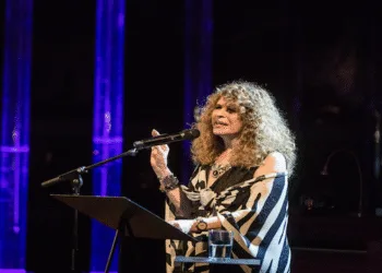 Gioconda Belli describe su decepción con Ortega y dice que es peor tirano que Somoza