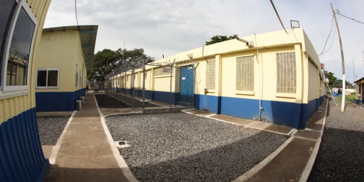 Guatemala evalúa trasladar cárcel de máxima seguridad a Petén tras escándalos en Renovación 1