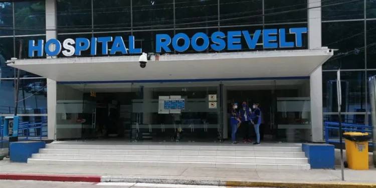 Hospital Roosevelt: denuncian corrupción en contratos fantasmas durante el gobierno de Giammattei